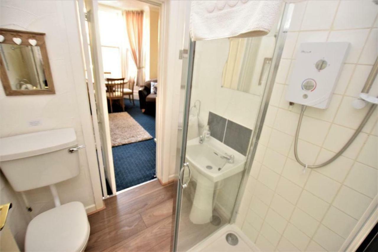 בלקפול Bridle Lodge Apartments מראה חיצוני תמונה