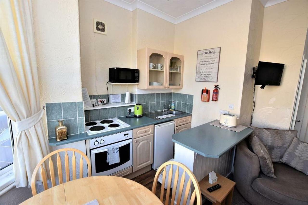 בלקפול Bridle Lodge Apartments מראה חיצוני תמונה