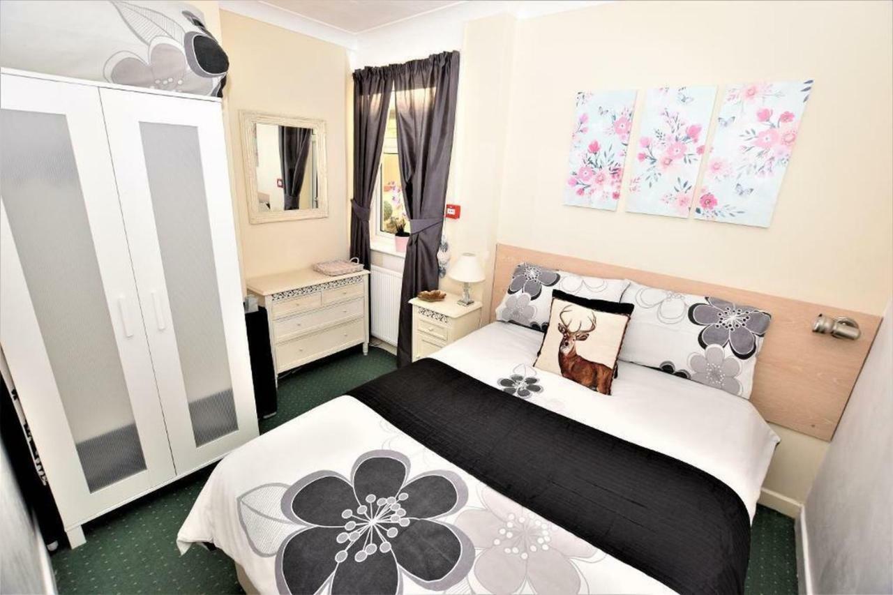 בלקפול Bridle Lodge Apartments מראה חיצוני תמונה
