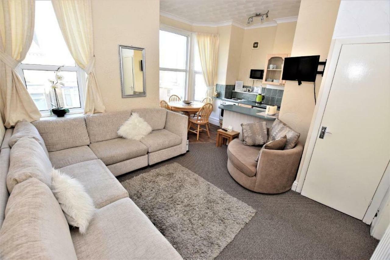בלקפול Bridle Lodge Apartments מראה חיצוני תמונה